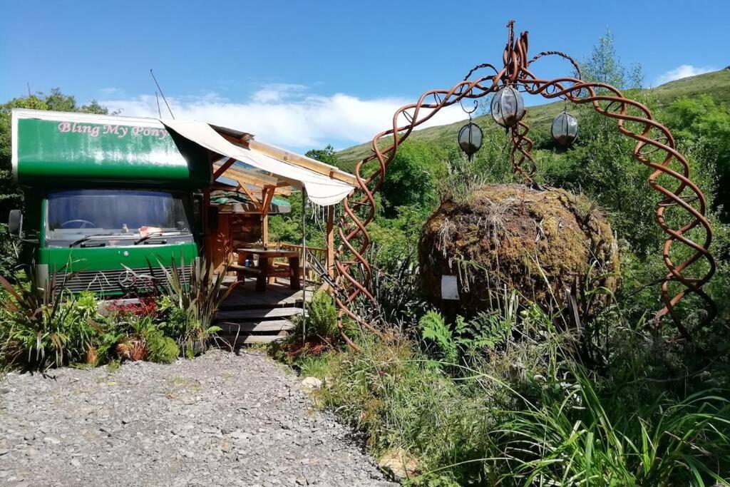 Truck & Pod Creative Nature Retreat. バントリー エクステリア 写真